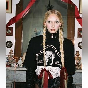 DILARA / Online Ceramics Black Graphic T-Shirt